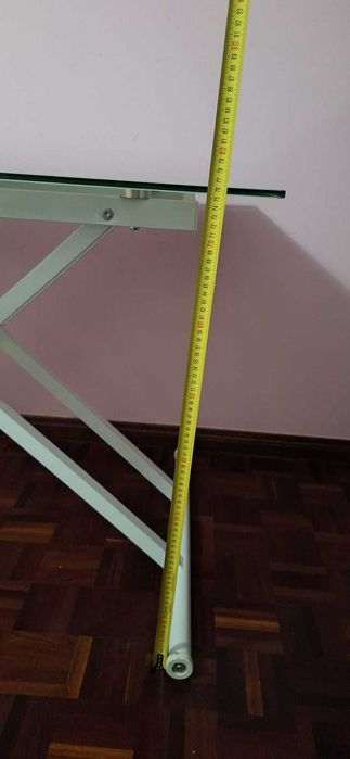 Mesa / Secretária vidro