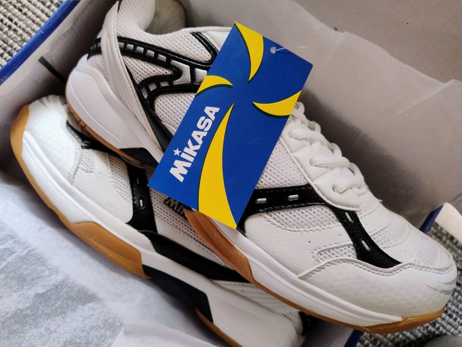 Nowe do siatkówki. Mikasa r 46