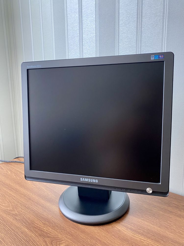 Продам Samsung SyncMaster 931BF