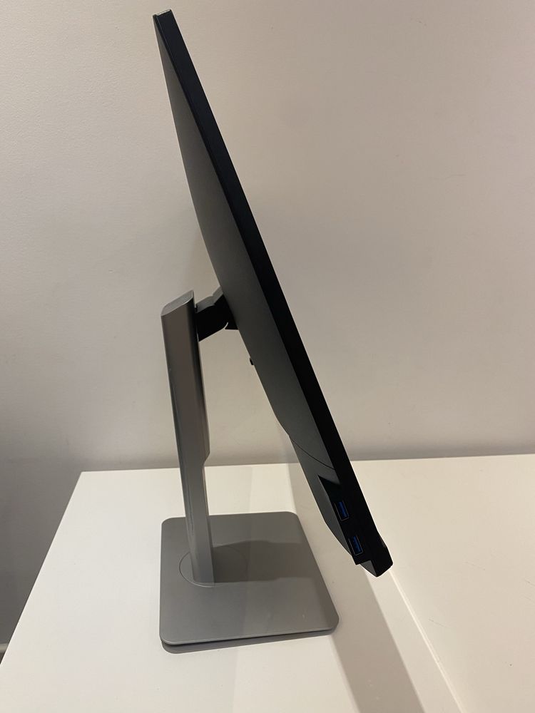 Monitor P2719  27 cali FHD IPS