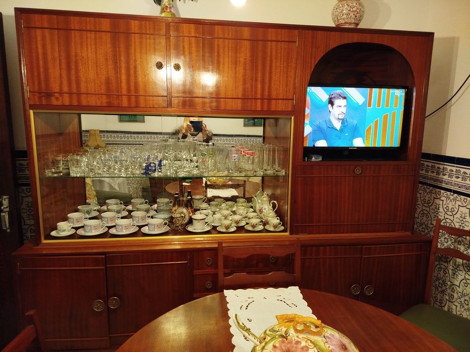 Mobília de sala de jantar em madeira