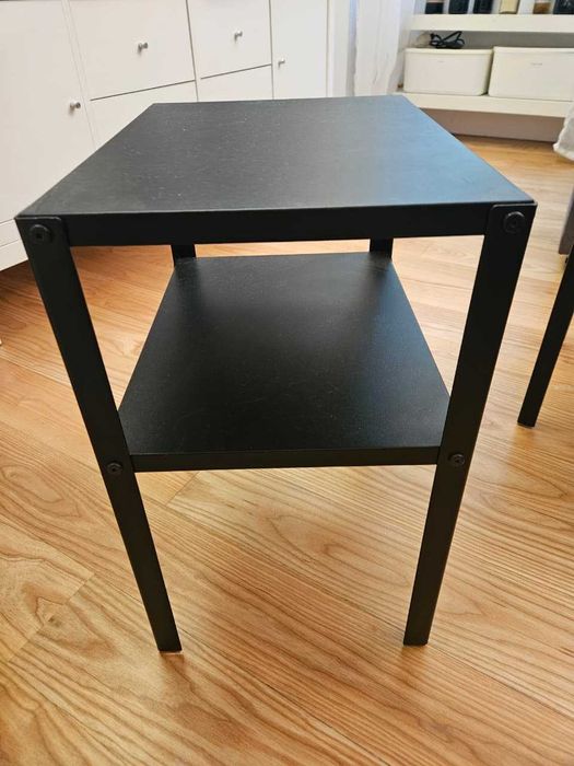 Mesa de cabeceira Preta IKEA KNARREVIK