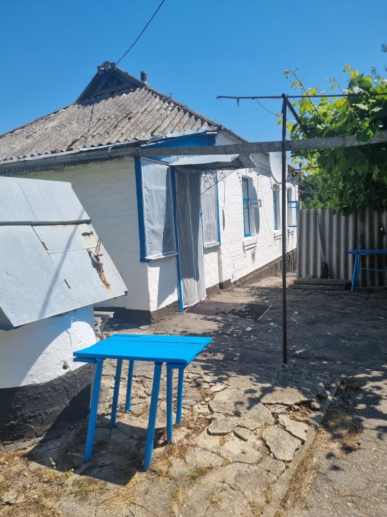 Продам будинок/с.Ківшовата/біля ставка/зі зручностями/з меблями та тех