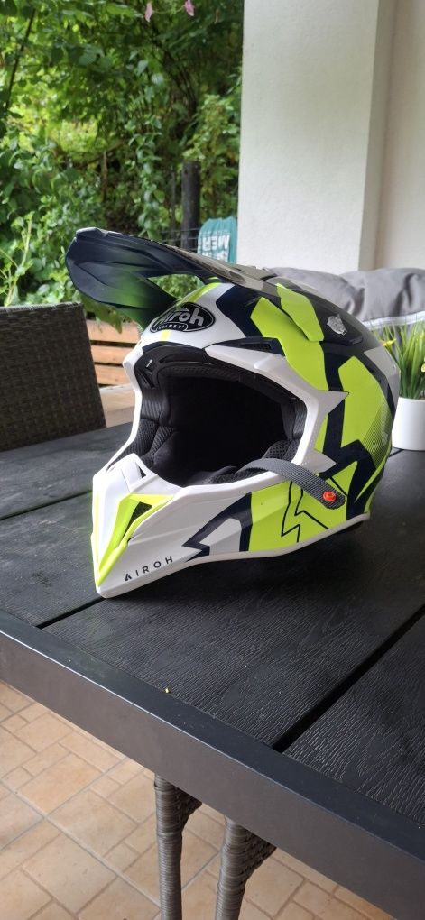 Kask airoch rozmiar L