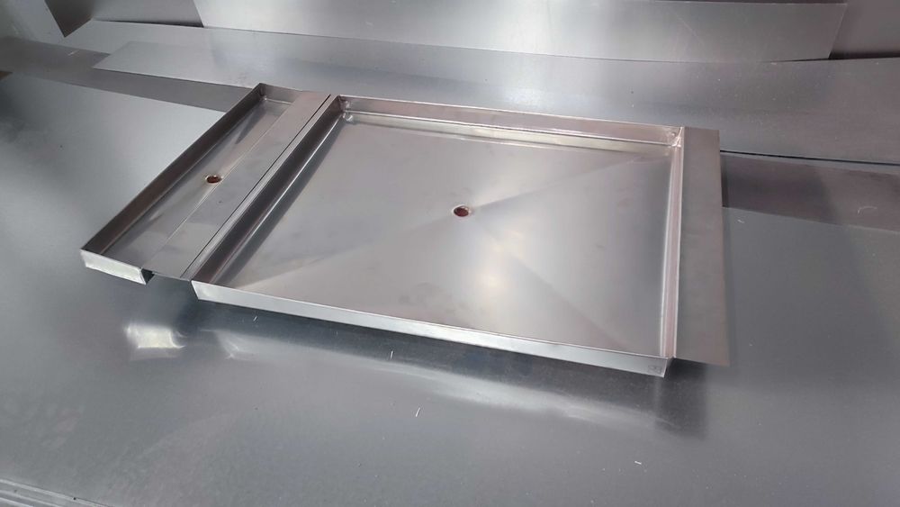 * * * Taca ociekowa na skropliny * * * pompa ciepła klimatyzator * * *