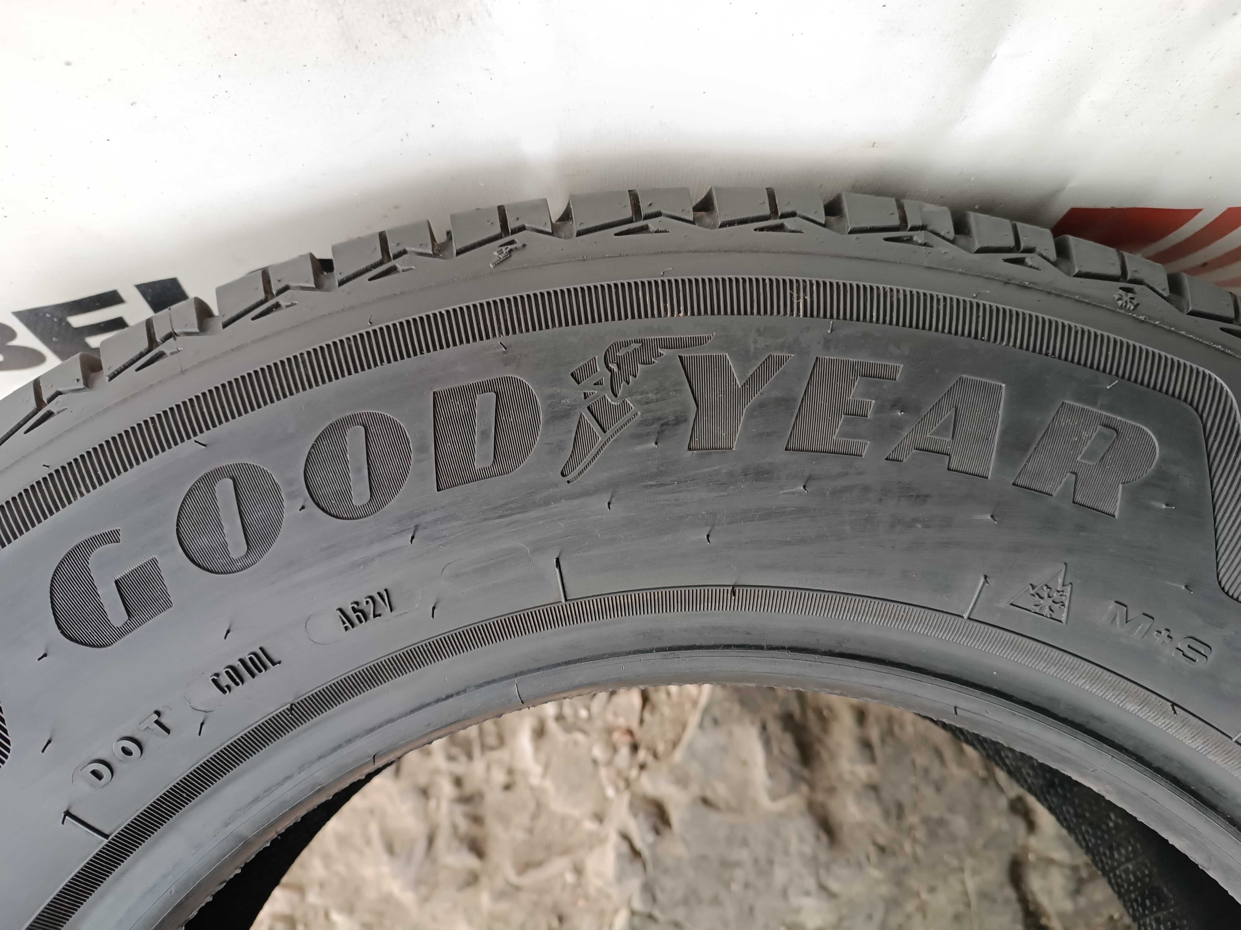 Всесезонні шини 215/65 R16C Pirelli carrier all season 7.9mm 23,24роки