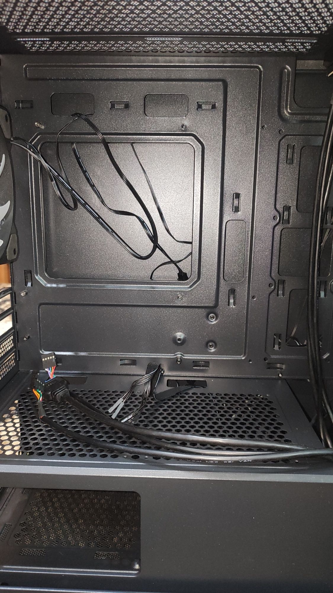 Корпус msi MAG FORGE M100R