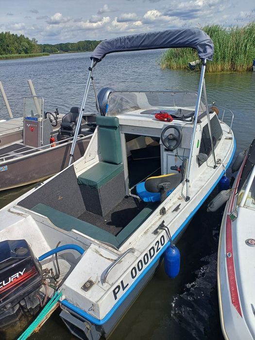 Łódź kabinowa typu rybitwa