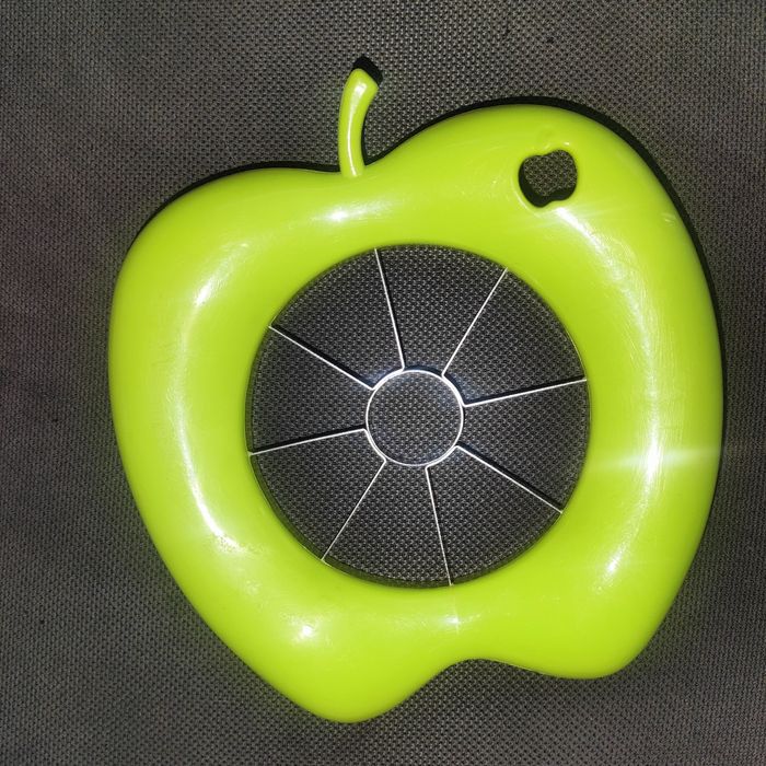 Urządzenie do krojenia jabłek