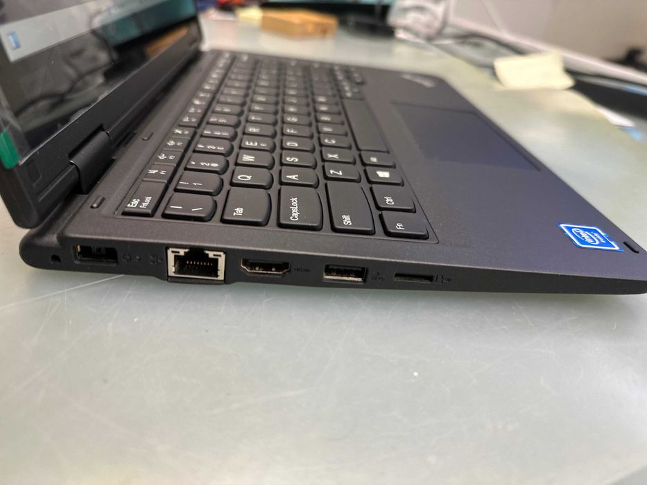 Portatil LENOVO Yoga 11e - Ecrã Touch 360º