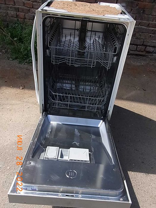 Посудомийна машина BOSCH Siemens BAUKNECHT  45 см 9 персон з Німеччини
