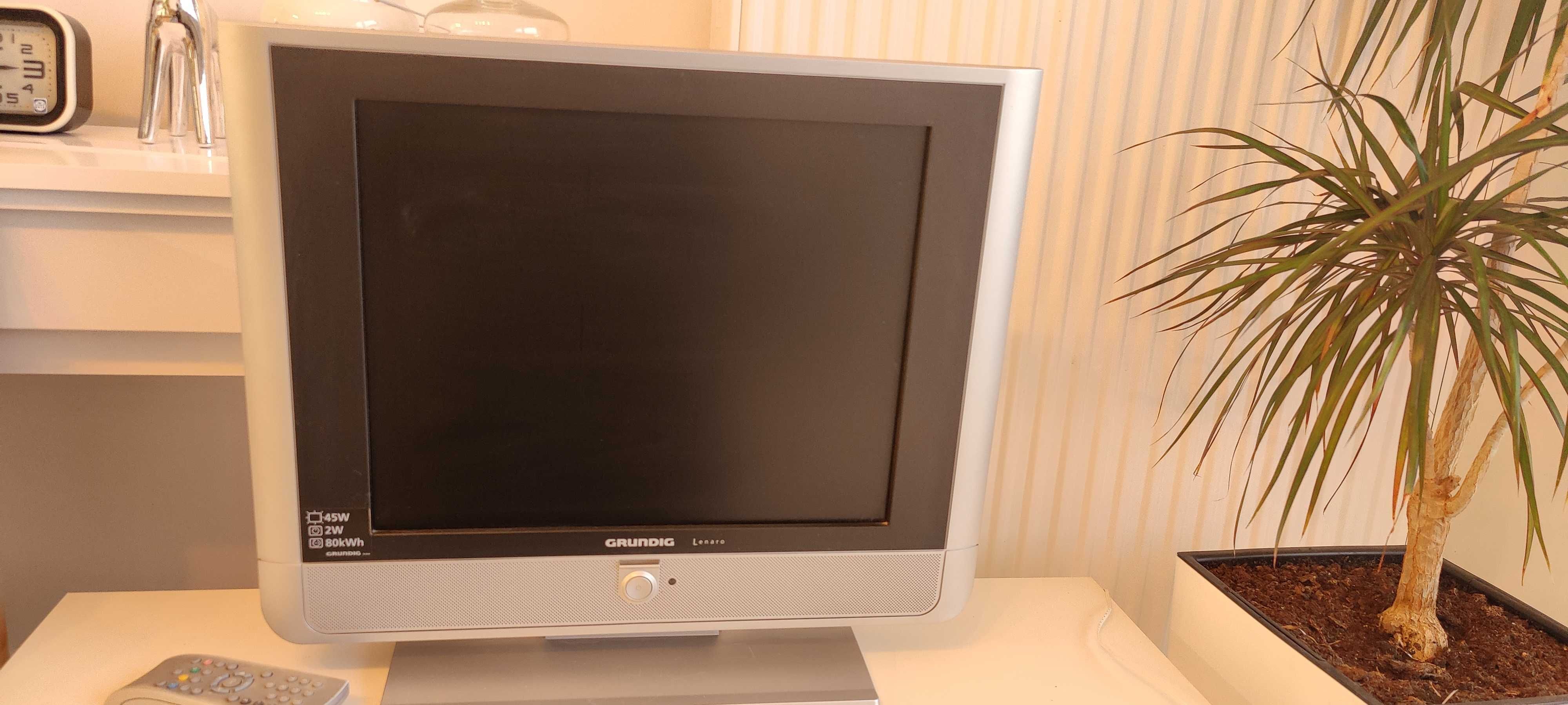 Telewizor Grundig Lenaro 19 LCD