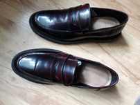 Buty  wsuwane  skórkowe 44