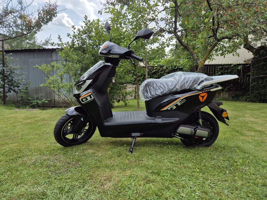 Yadea C-line Skuter elektryczny YADEA GT20