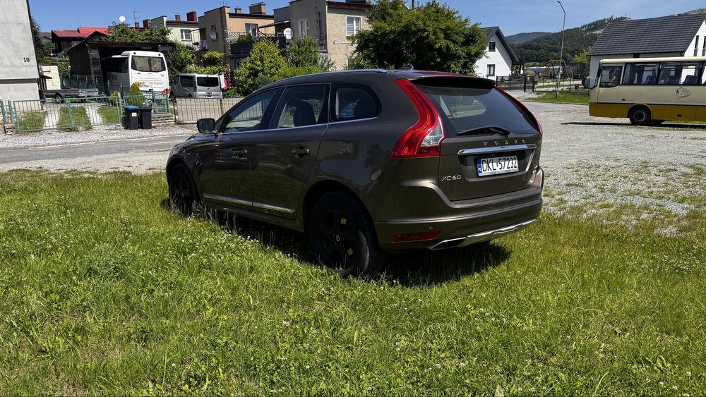 Volvo XC60 2.4D AWD 4x4 automat hak