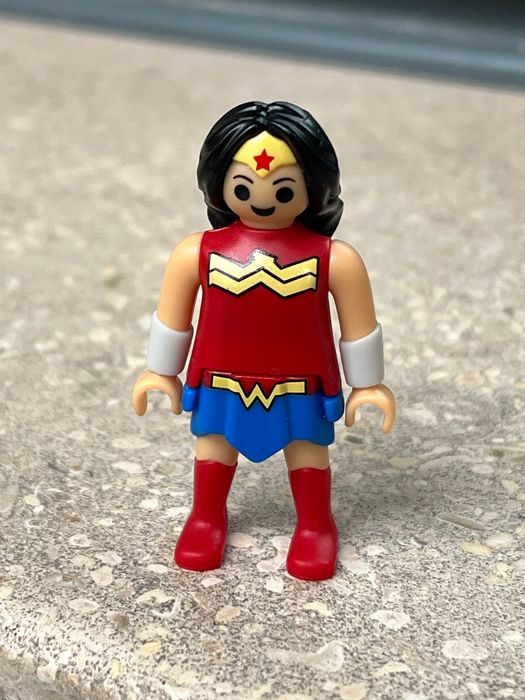 Figura Playmobil - "Wonder Woman"