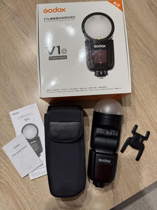 Lampa błyskowa Godox V1 Olympus Panasonic
