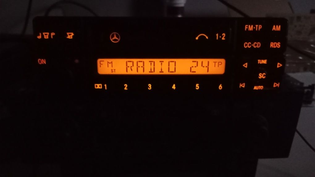 Radio Mercedes Becker specjal 2210 w pełni sprawne