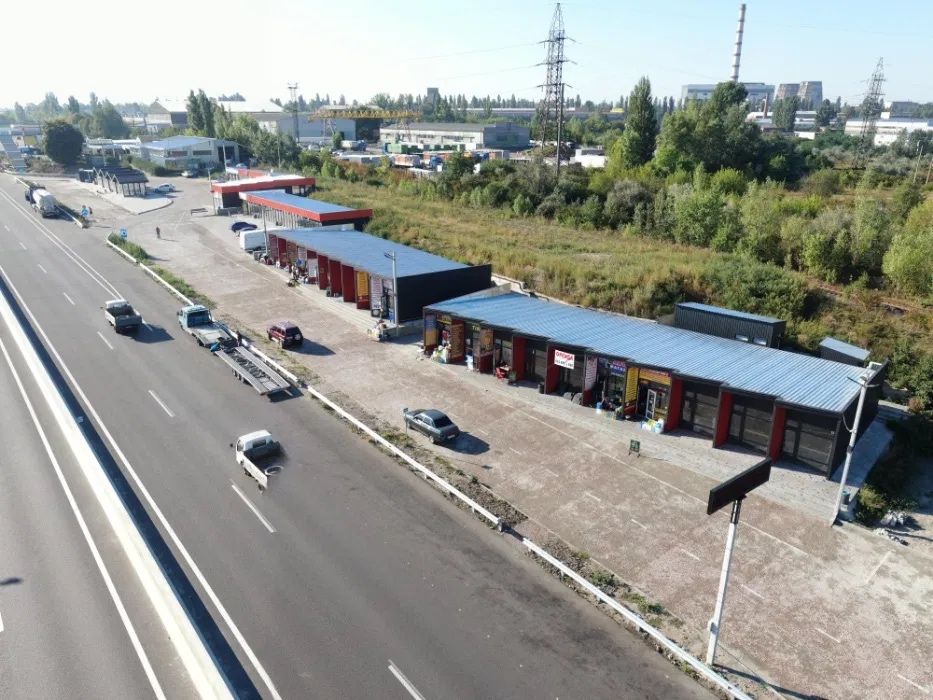 Оренда приміщення фасад червона лінія всі комунікації