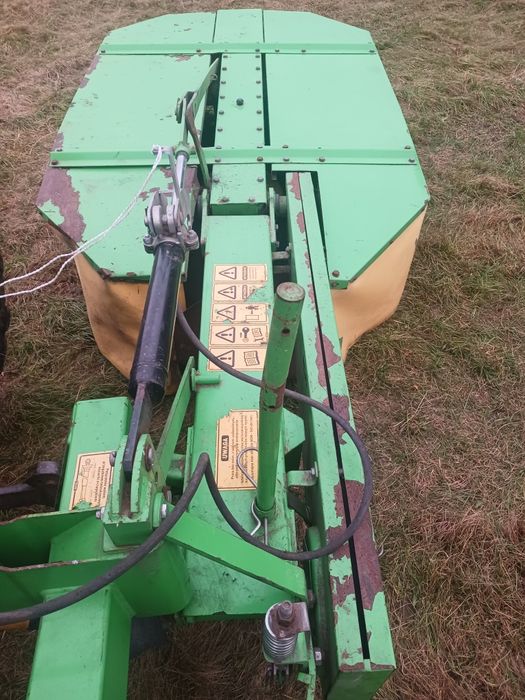 Kosiarka rotacyjna hydraulicznie składana 185