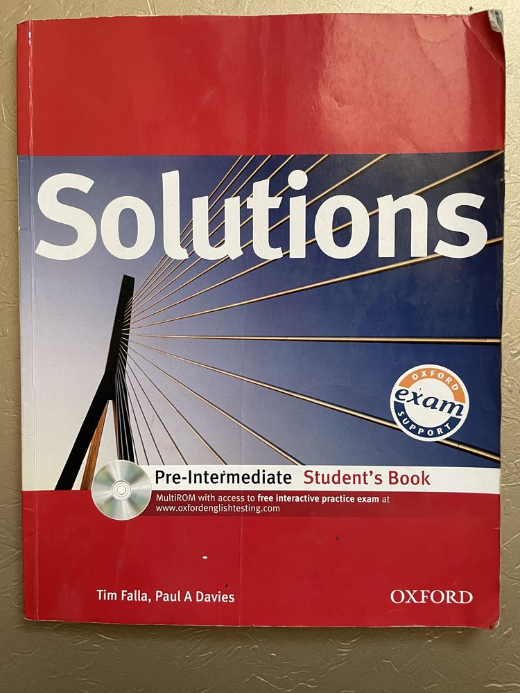 Solutions pre-intermediate student's book, Workbook.