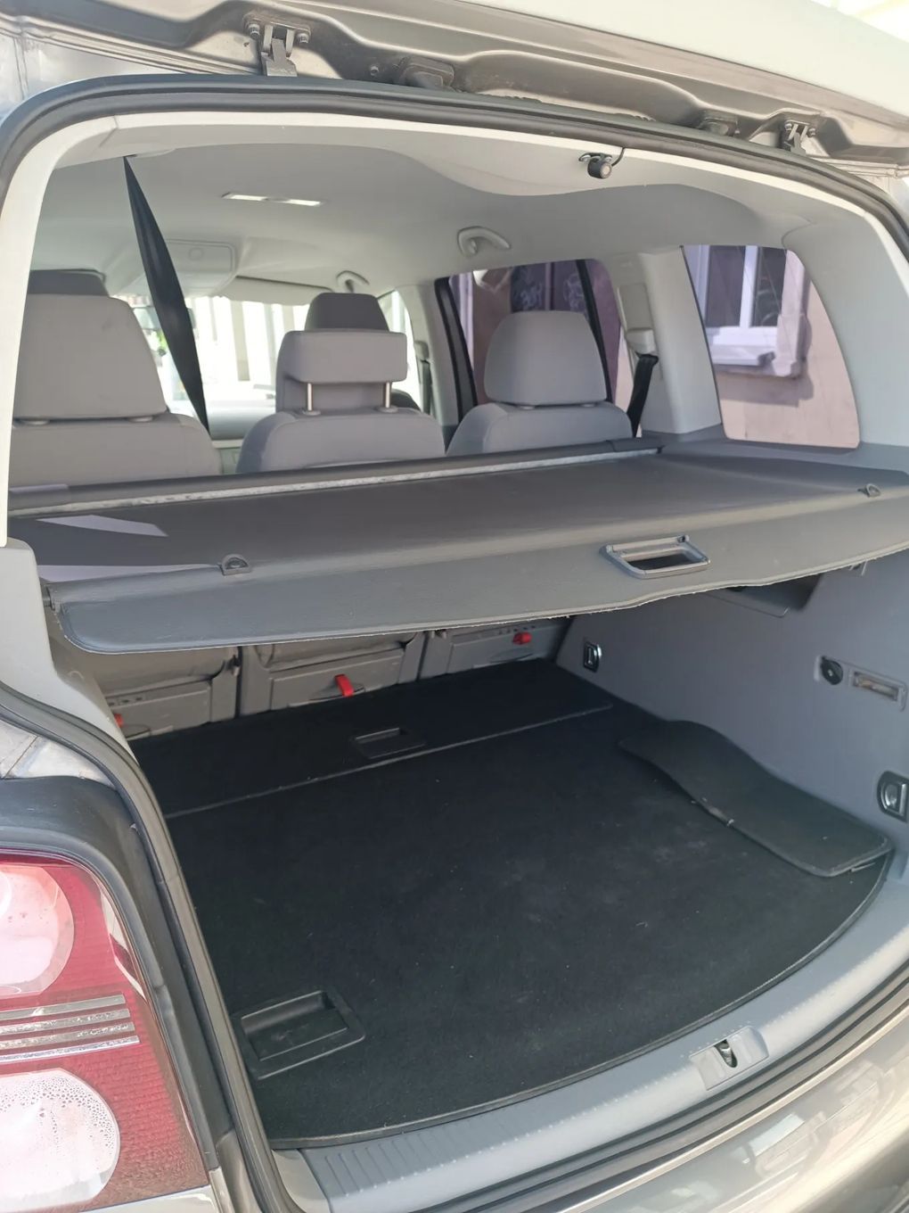Volkswagen Touran Auto w dobrym stanie, nie uszkodzone