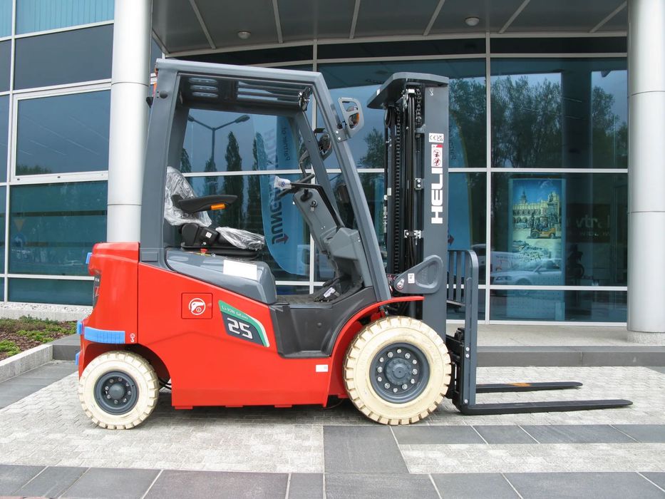 Heli CPD25-GC6Li-S Litowo Jonowy  Wózek widłowy HELI CPD25-GC6Li-S Nowy 2025 Li-On Triplex Elektryk 2.5T