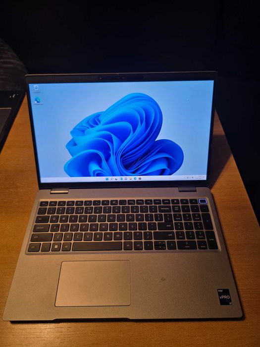 Dell Latitude 5531 i7 -12800H/32gb DDR5/ 1000gb SSD/15,6 FHD/TOP