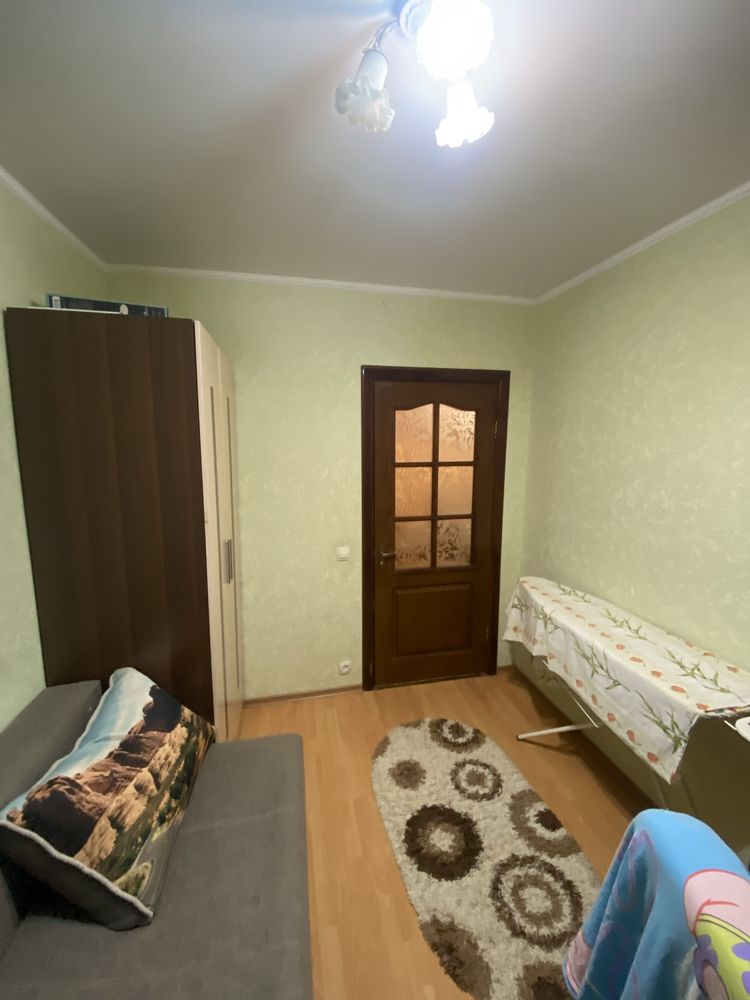 Продам 4-х кімн  квартиру на Яновського