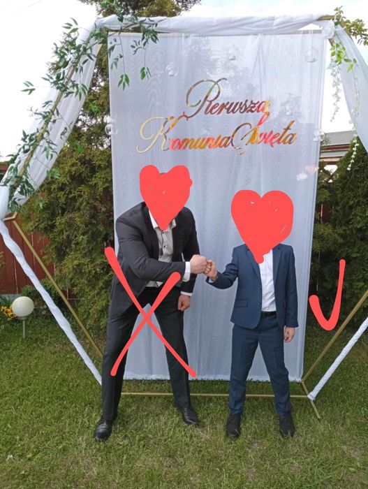 Garnitur komunijny Ferrano fashion r 134, ale wypada na większy, grana