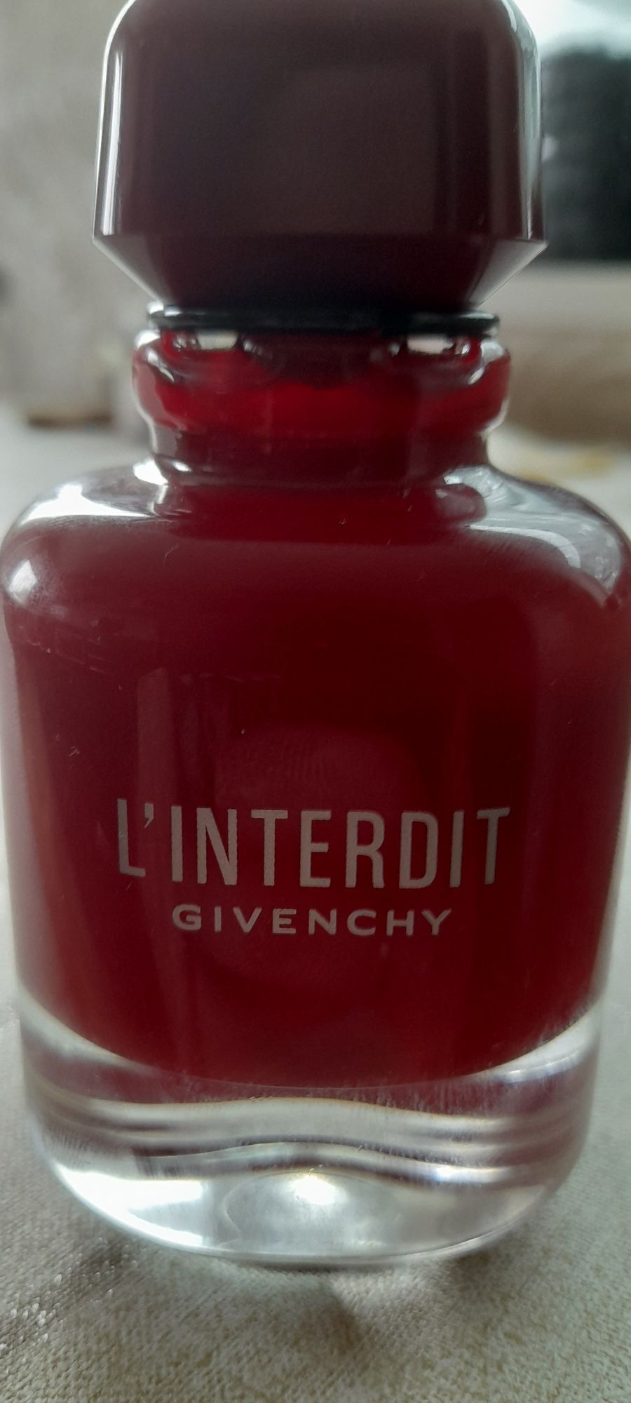 Продам Givenchy L'Interdit Rouge Ultime