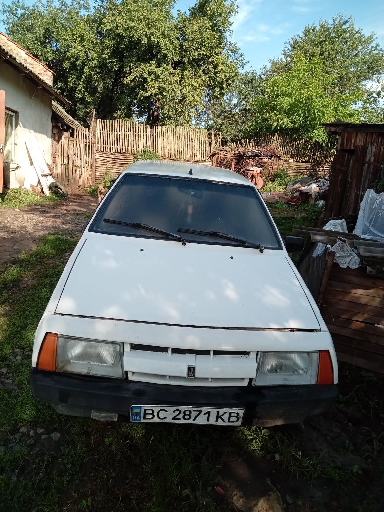 Продам автомобіль ваз 2108