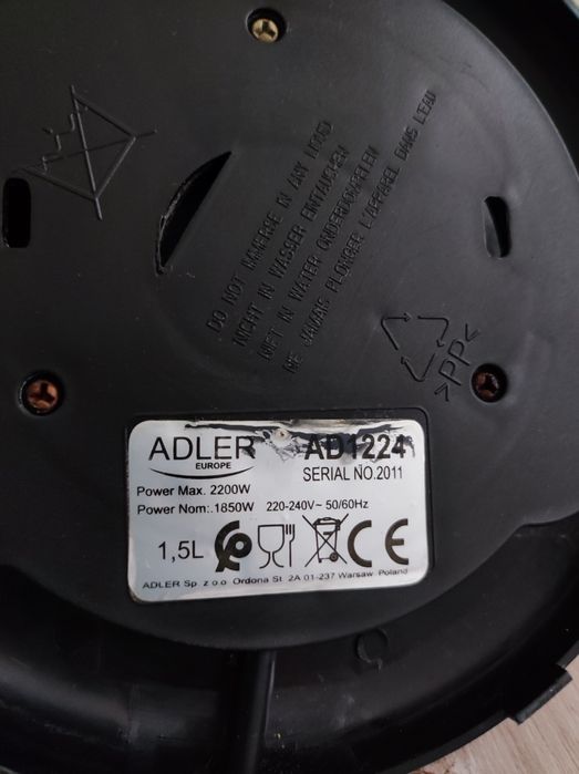 Czajnik elektryczny Adler