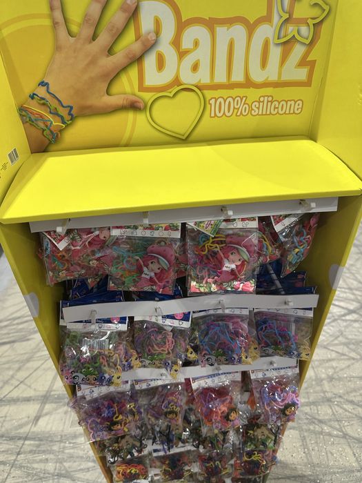 Stojak Silly Bandz gumki bransoletki Marvel Petshop Ben Ten Spongebob