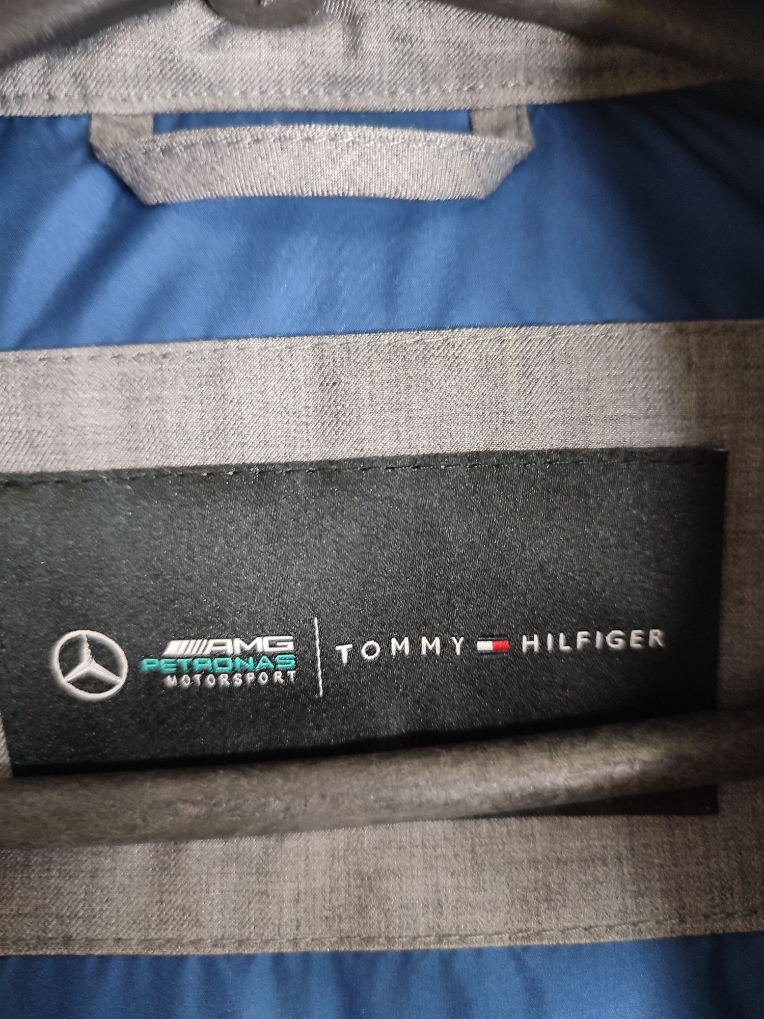 Оригінал нова жилетка Tommy Hilfiger Amg Petronas Mercedes Motosport