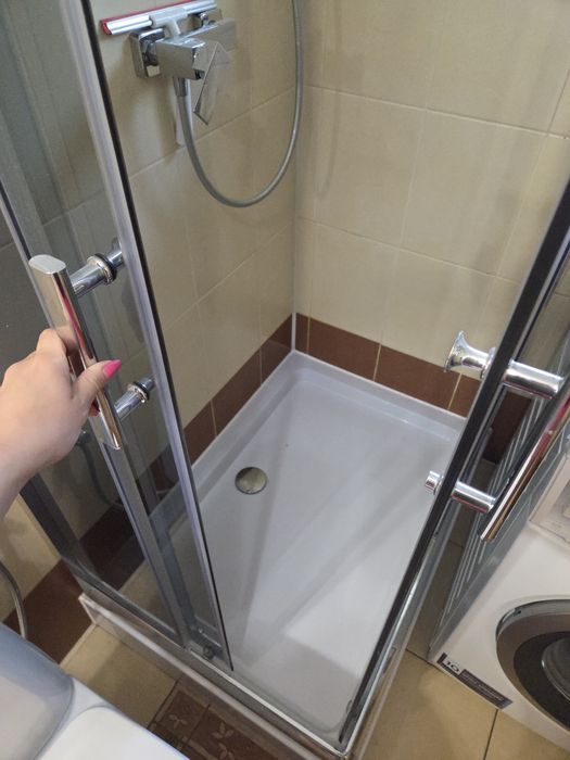 Prysznic z brodzikiem 70x100