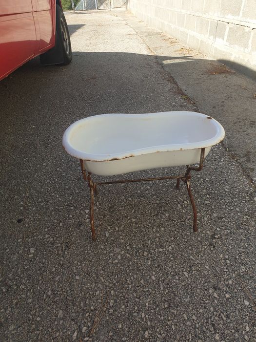 Bidé antigo esmaltado