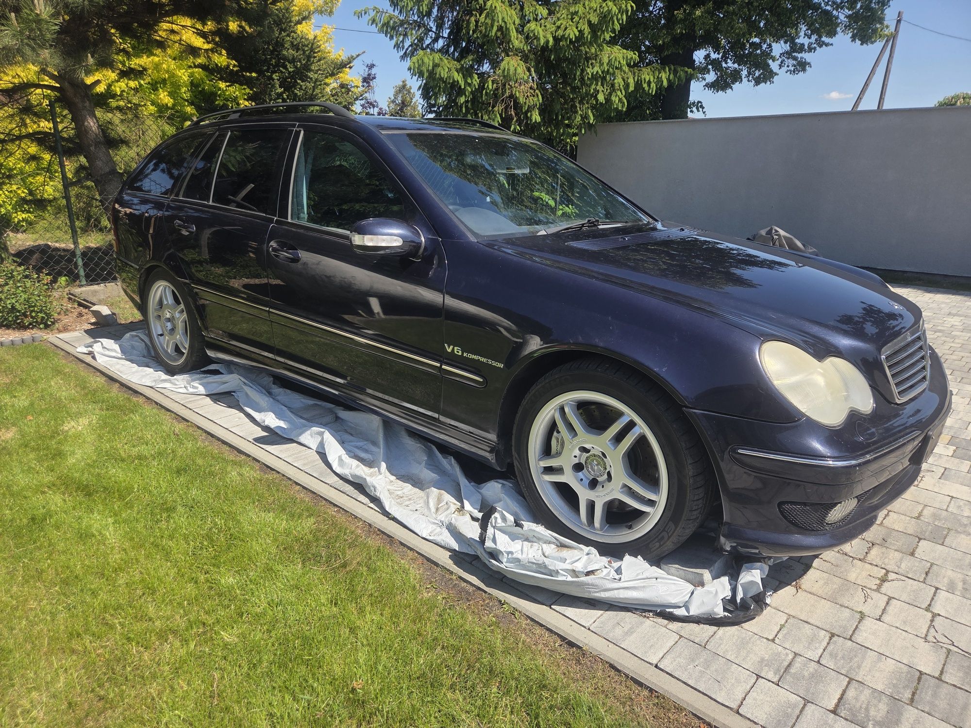 Mercedes C32 AMG 354km bezwypadkowy