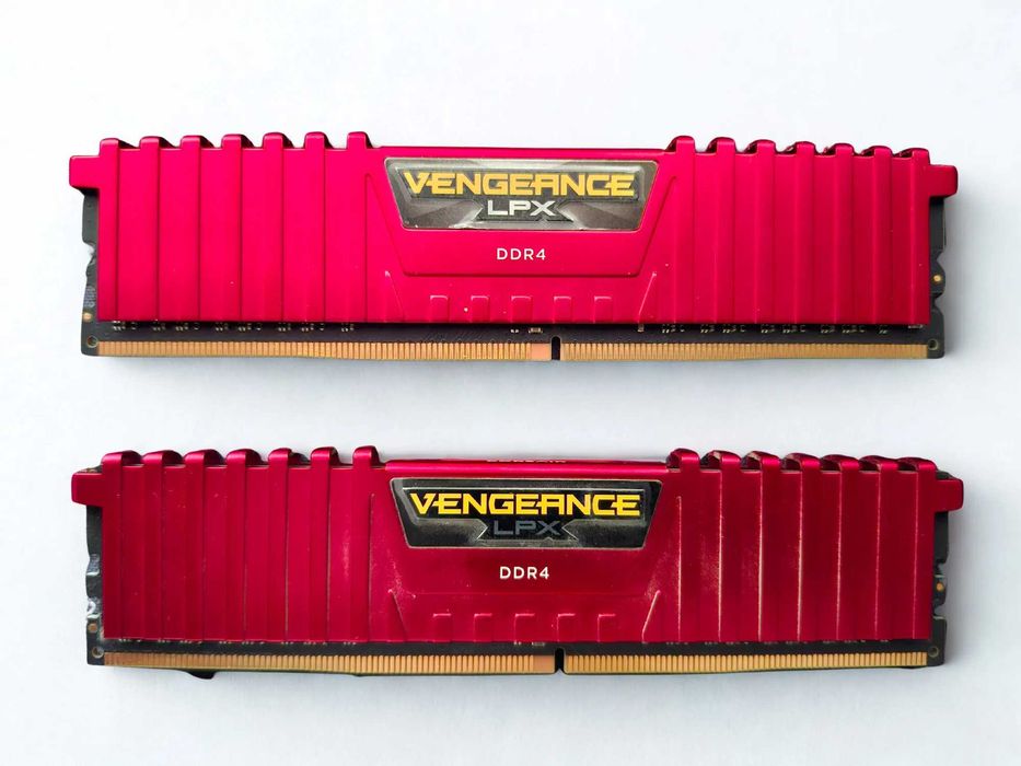 Kit de módulos (2x4GB DDR4)