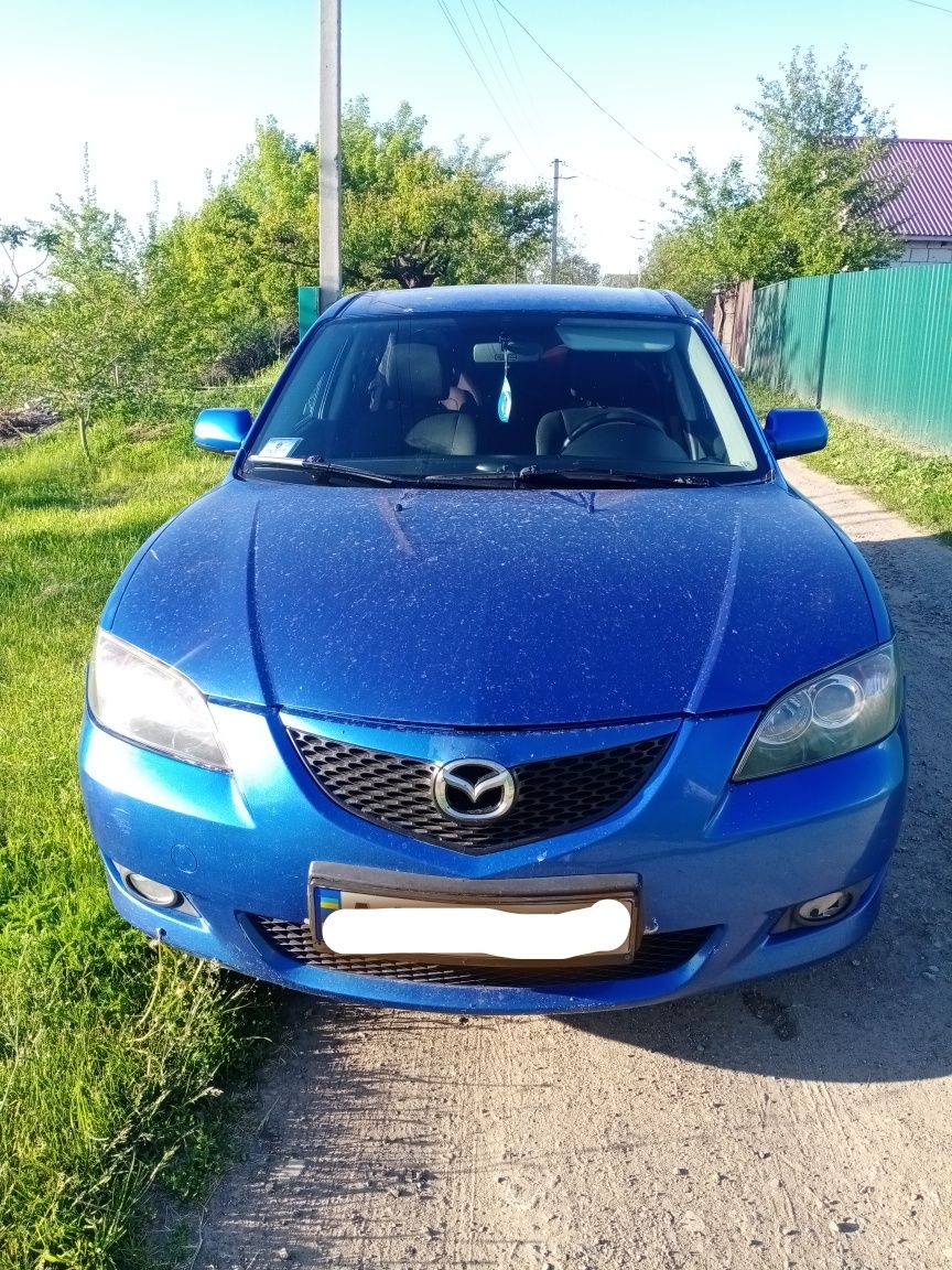 Продам гарний автомобіль мазда 3