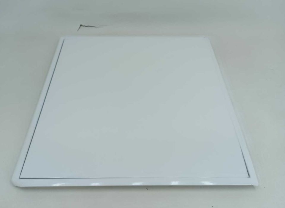 Drzwiczki rewizyjne białe metalowe 600x600