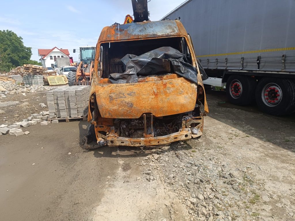 Podnośnik zwyżka  dżwig Reno master