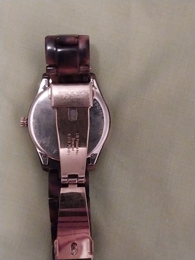 Часы женские Fossil