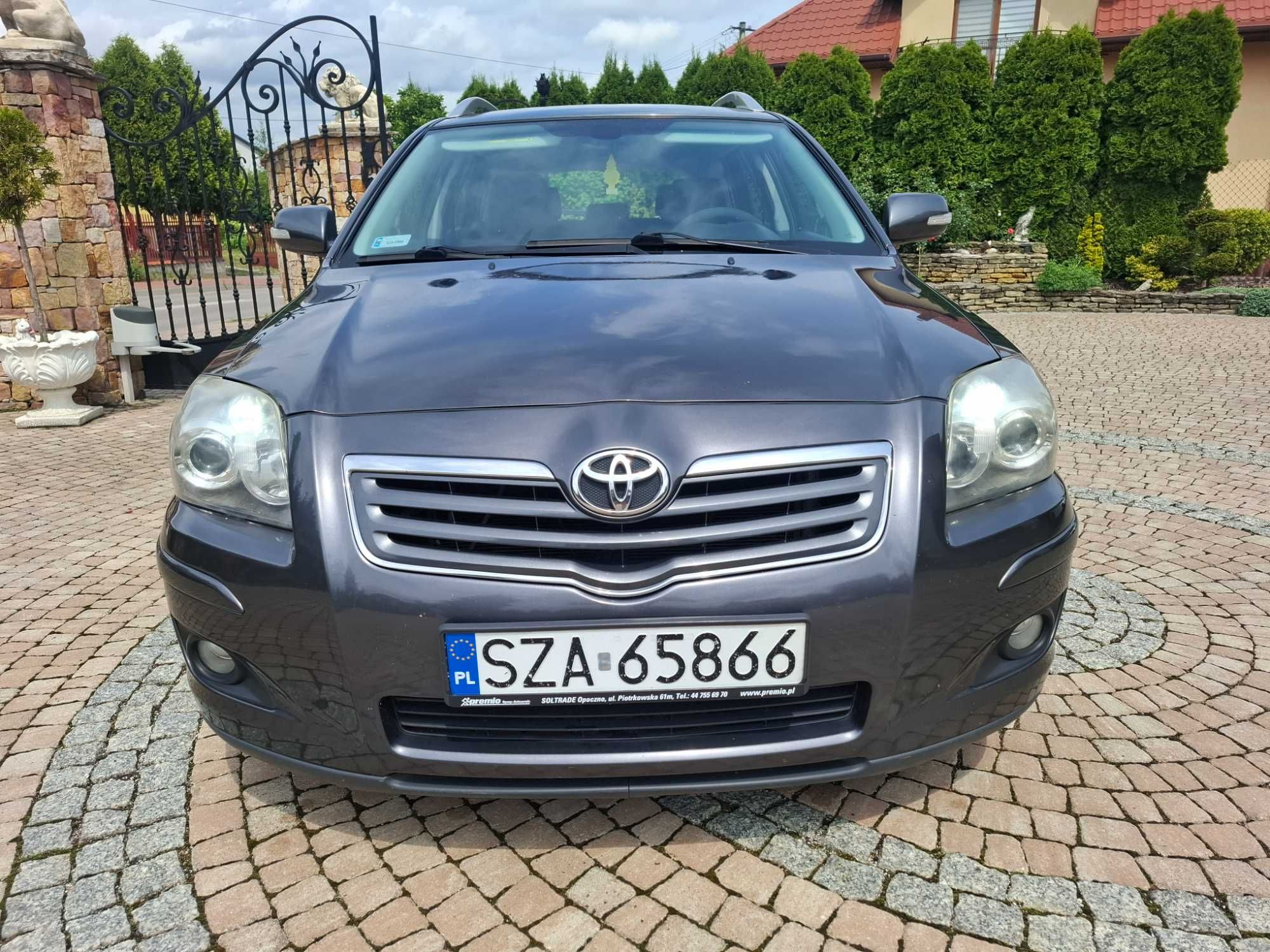 Toyota Avensis 1.8 Benzyna Bezwypadkowa