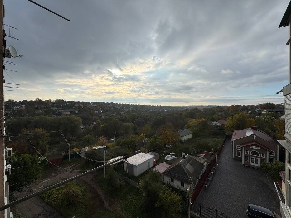 Продається 3х кімнатна квартира 61м² р-н 14 школи. Автономне опалення