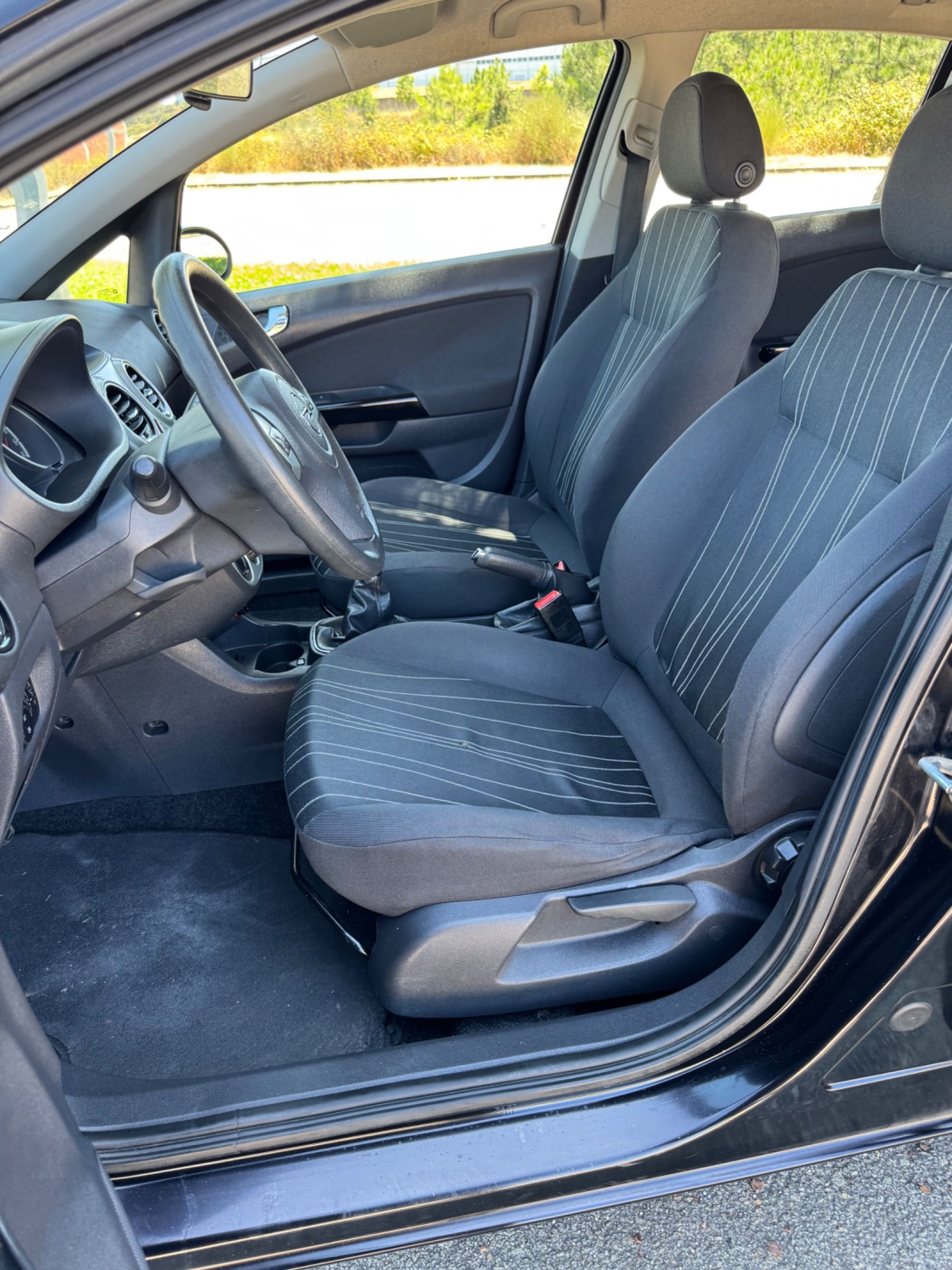 Vendo Opel corsa D 1.2 gasolina poucos km!