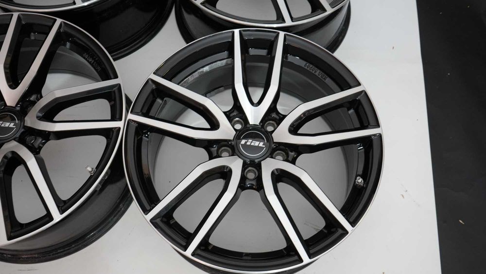 Alufelgi Felgi aluminiowe Rial Torino – 5x114,3 | 8J | R18 | ET45