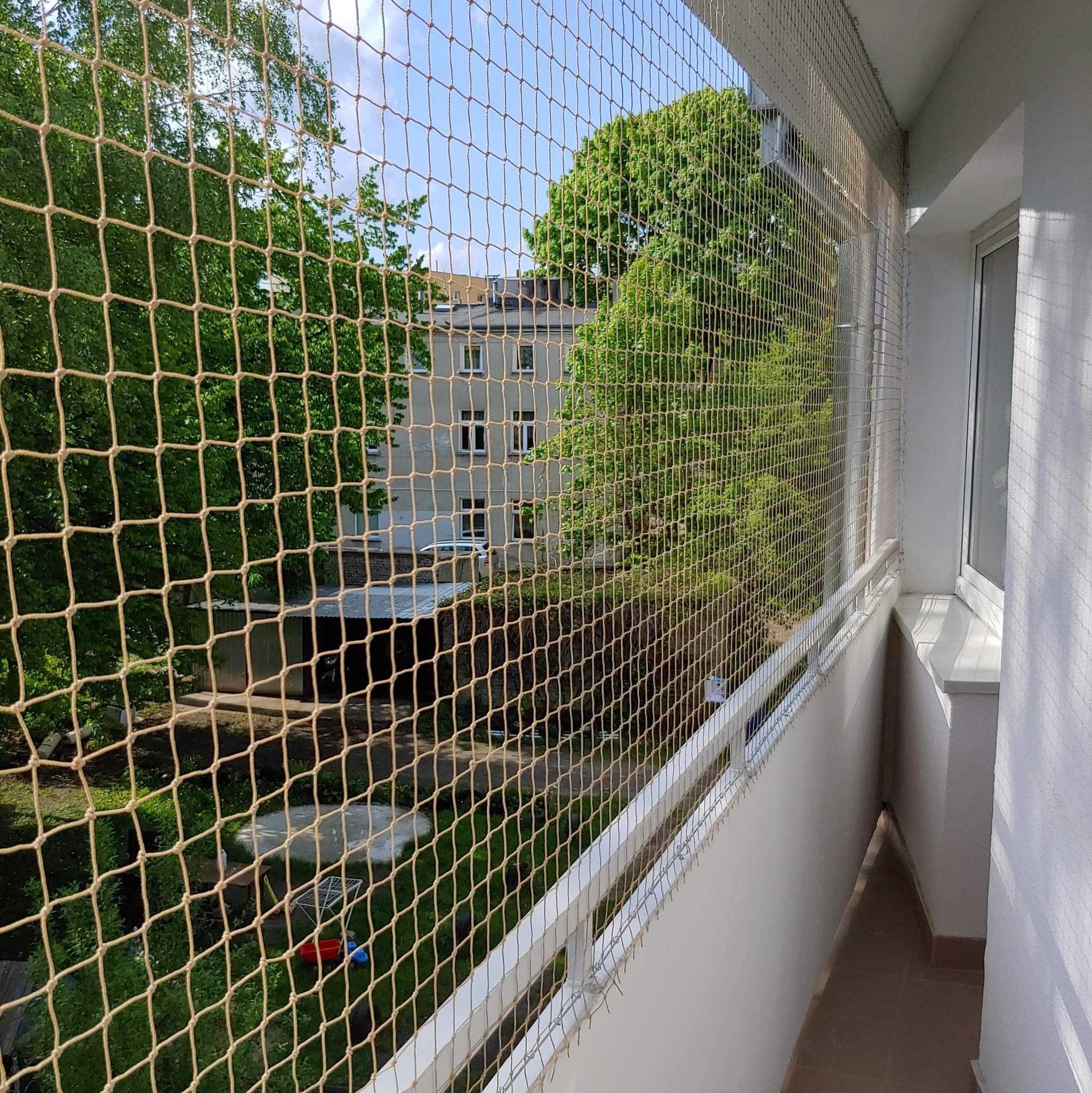 Montaż siatki na balkon przeciw gołębiom dla kota sprzątanie balkonów