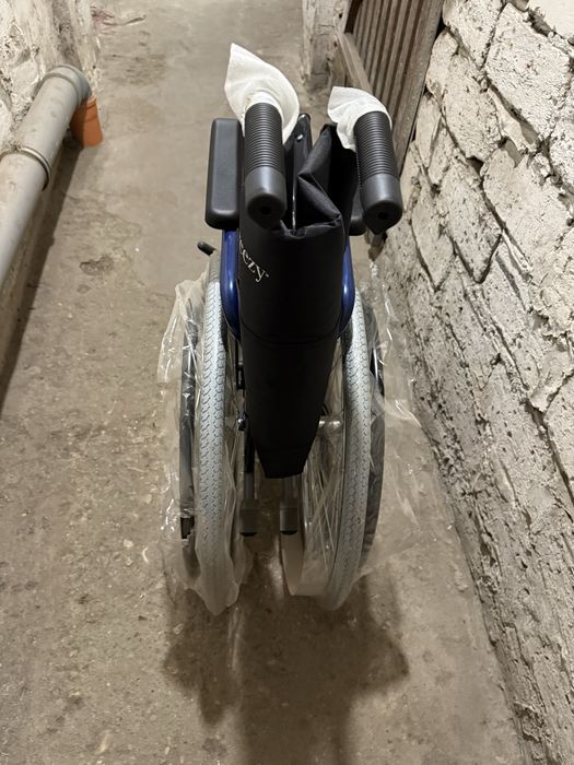 Wozek inwalidzki breezy 90 nowy