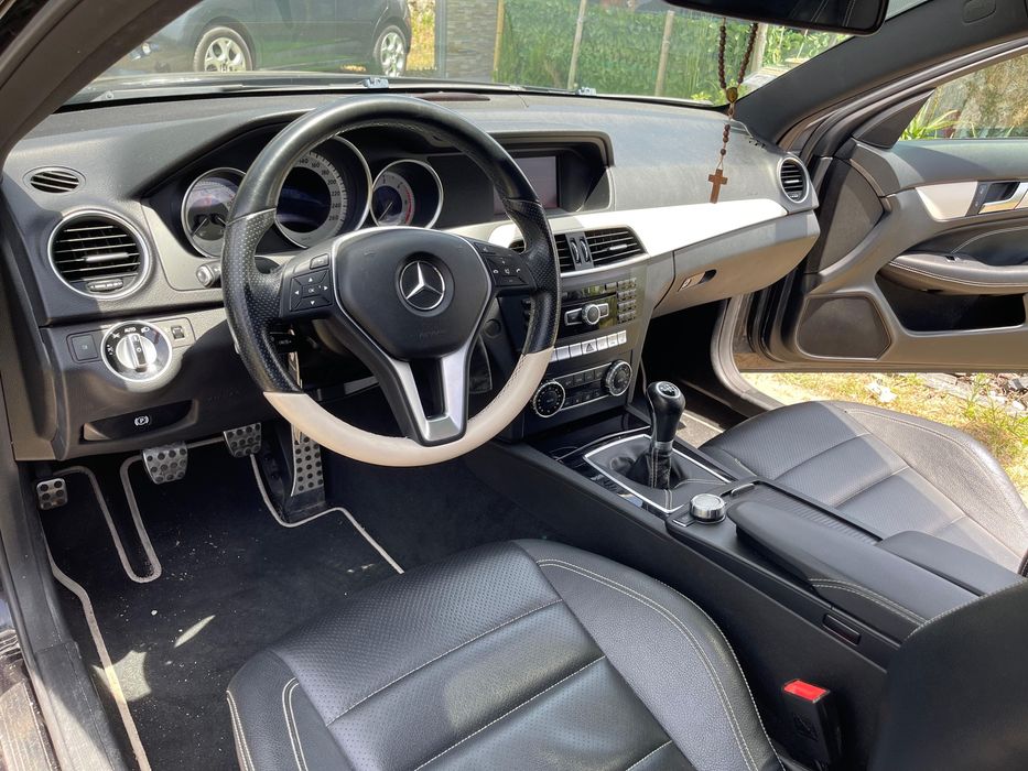 Mercedes C 250 CDI Bi Turbo, AMG, Teto panoramico